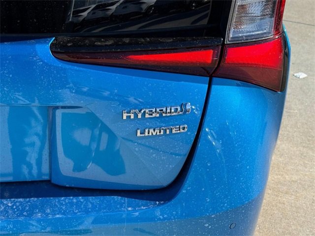 Used 2022 Toyota Prius L Eco image 10