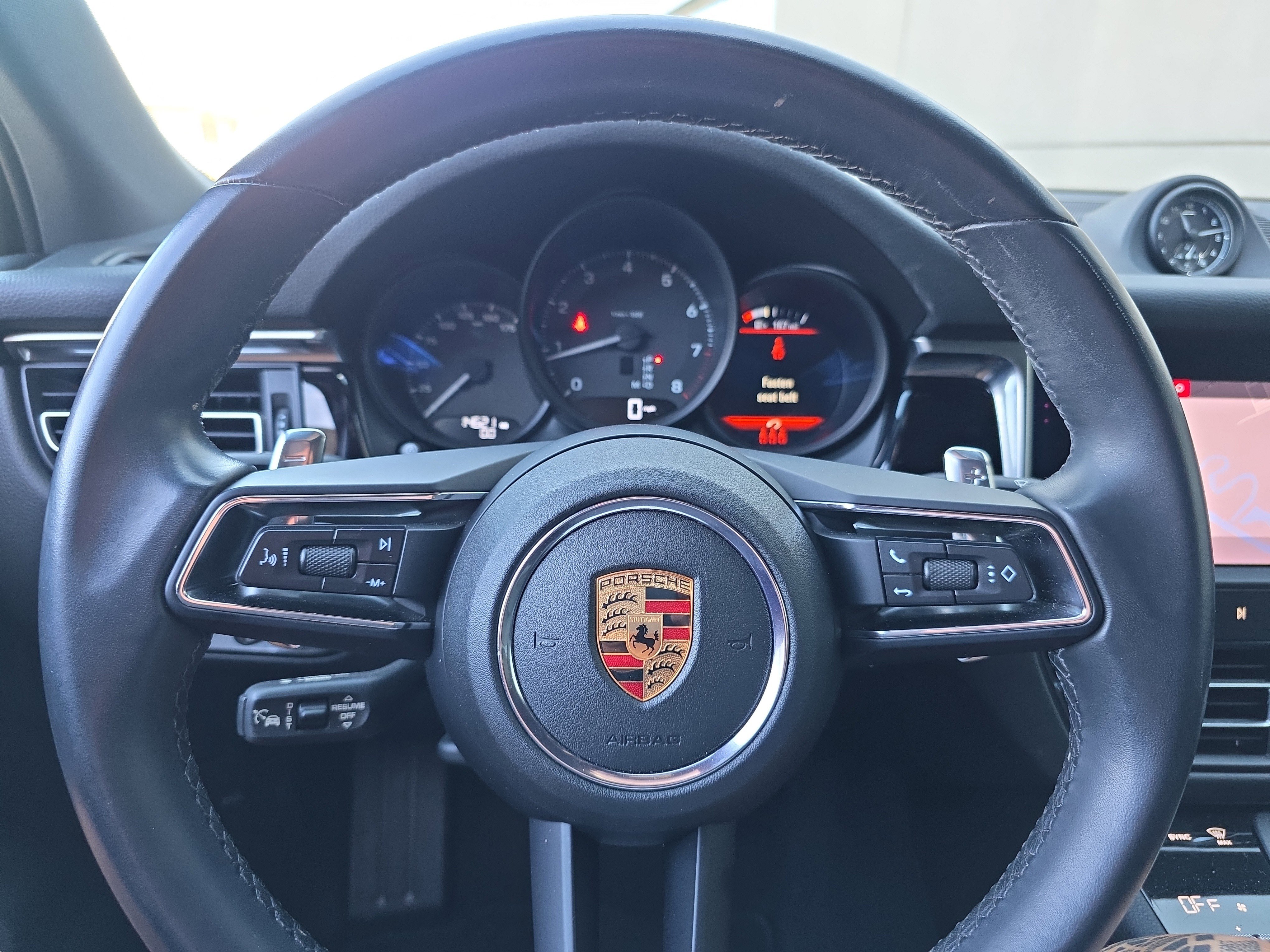 Certified 2024 Porsche Macan image 20