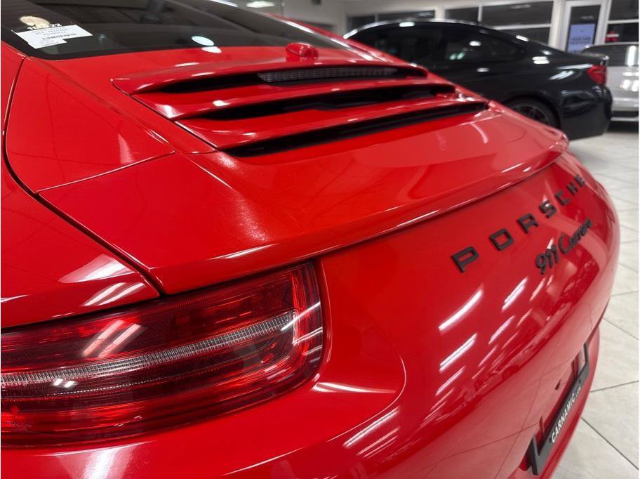 Used 2015 Porsche 911 Carrera image 19