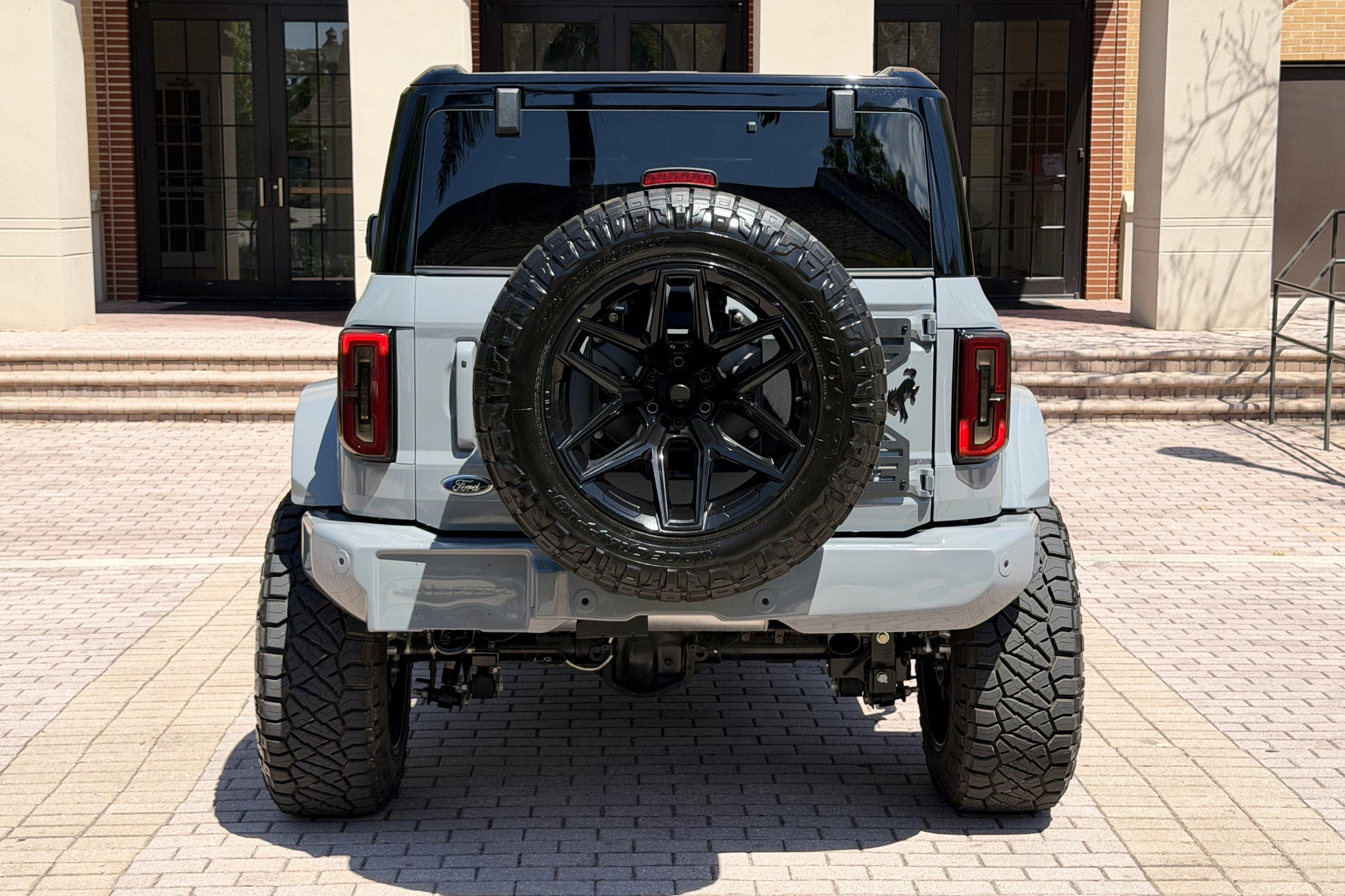 Used 2025 Ford Bronco Outer Banks AWD/4WD image 9