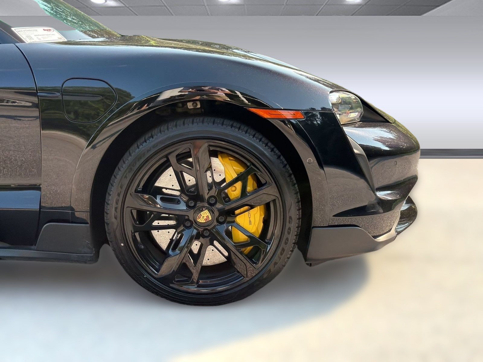 Used 2022 Porsche Taycan Turbo AWD/4WD image 12