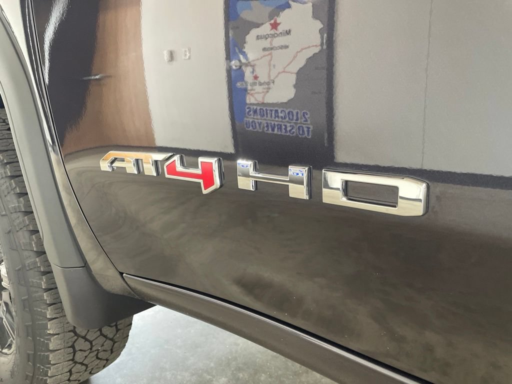 Used 2026 GMC Sierra 2500 AT4 AWD/4WD image 19