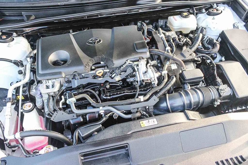 Used 2020 Toyota Camry XLE w/ Preferred Accessory Package FWD image 27