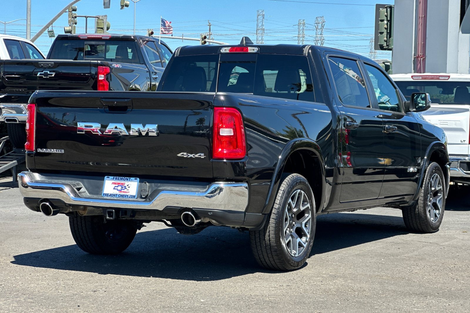 Used 2025 RAM 1500 Laramie image 4