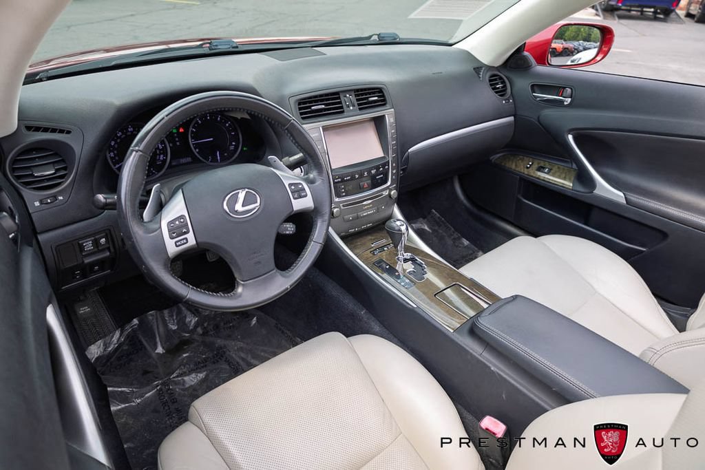 Used 2014 Lexus IS 250C w/ Navigation System Package RWD image 20