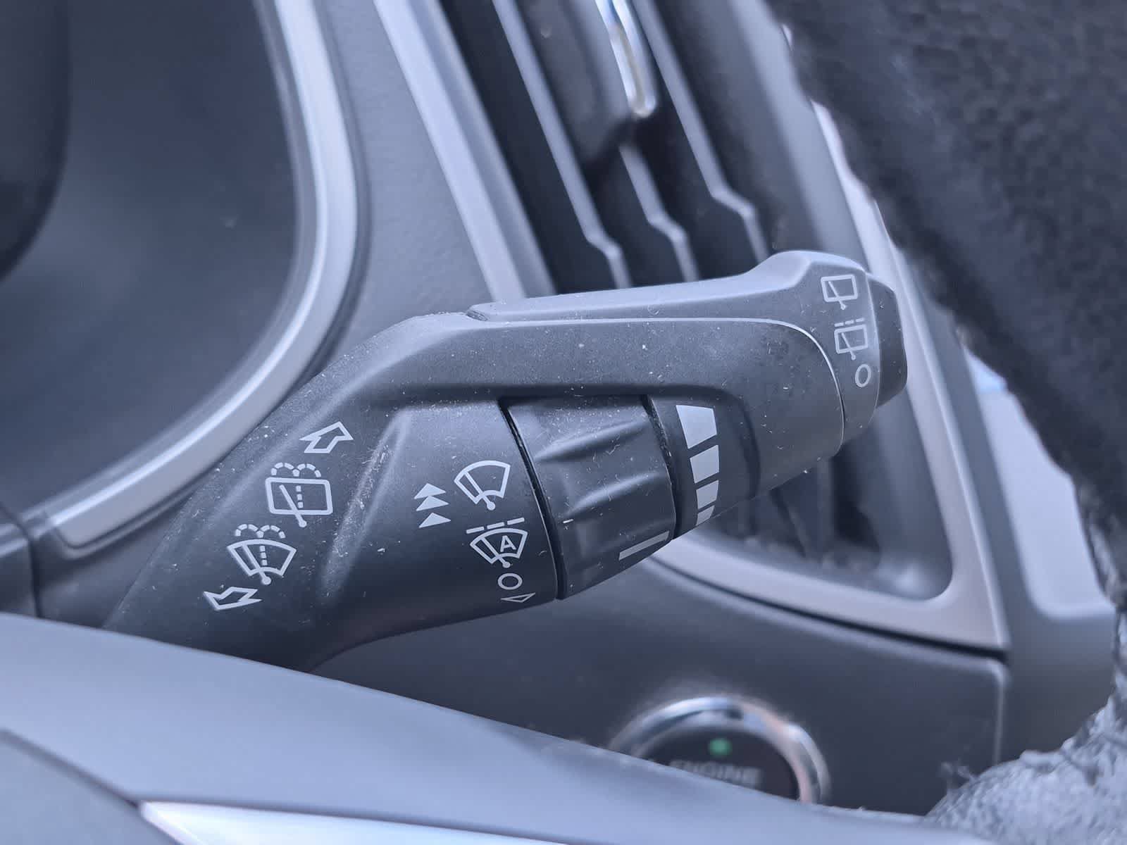 Used 2019 Ford Edge SEL w/ Equipment Group 201A FWD image 25