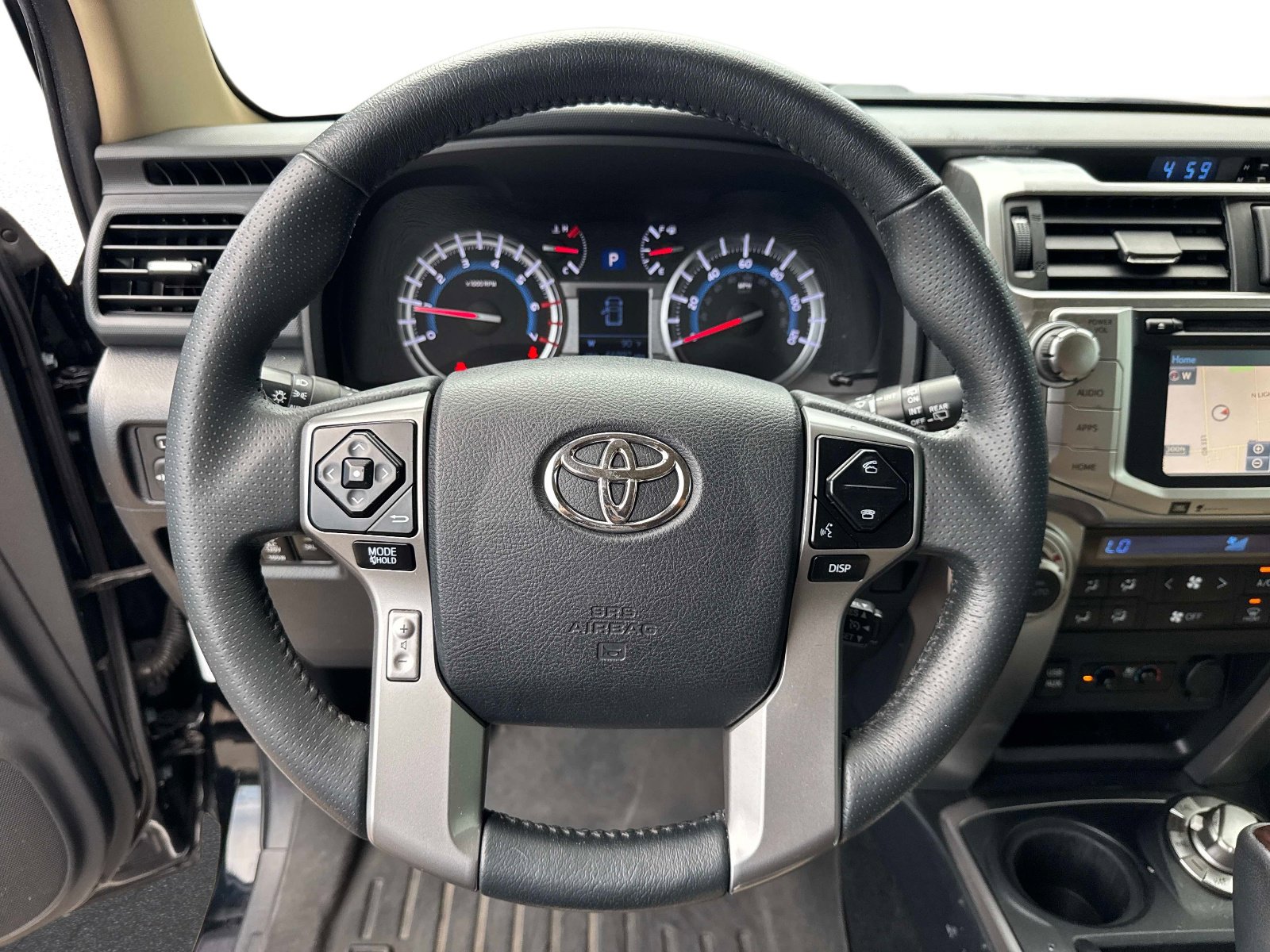 Used 2017 Toyota 4Runner Limited AWD/4WD image 29