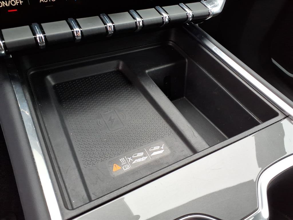 Used 2025 GMC Acadia Elevation image 18