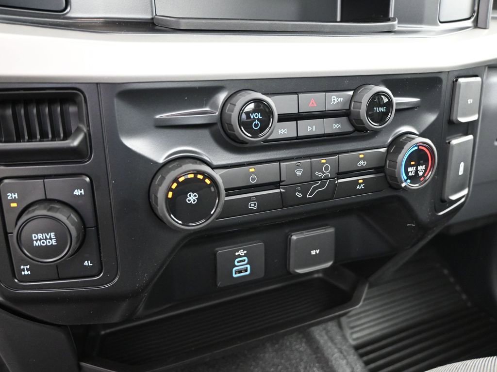 New 2026 Ford F250 XL image 18