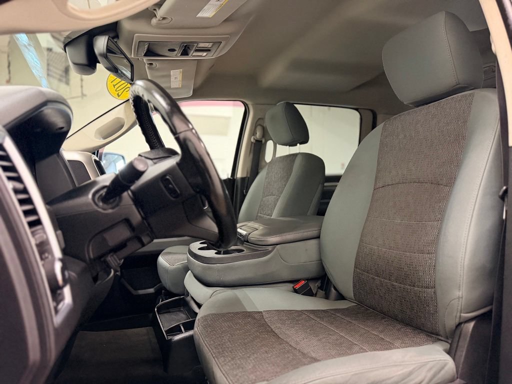 Used 2017 RAM 1500 Big Horn AWD/4WD image 11