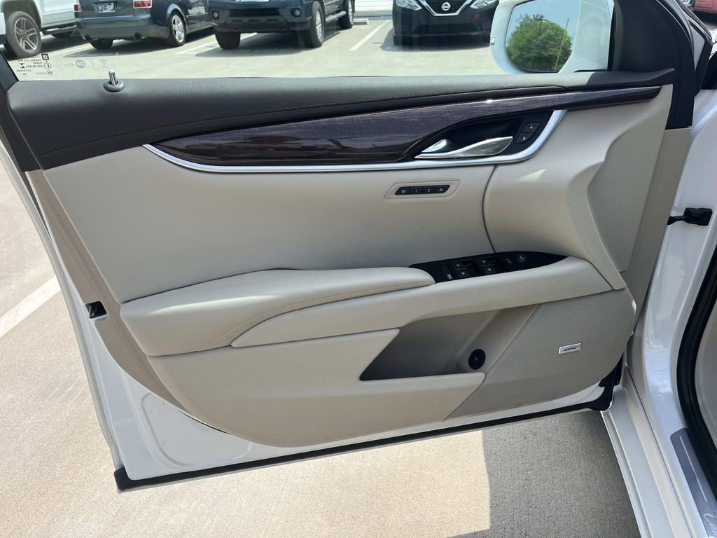 Used 2017 Cadillac XTS Premium Luxury FWD image 22