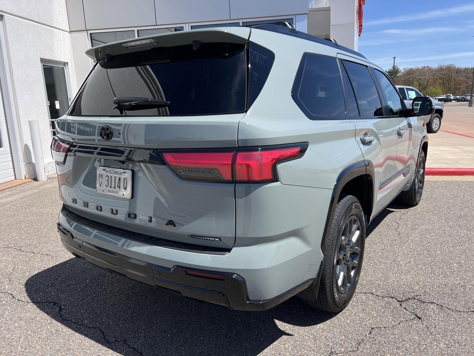 Used 2026 Toyota Sequoia Platinum AWD/4WD image 20