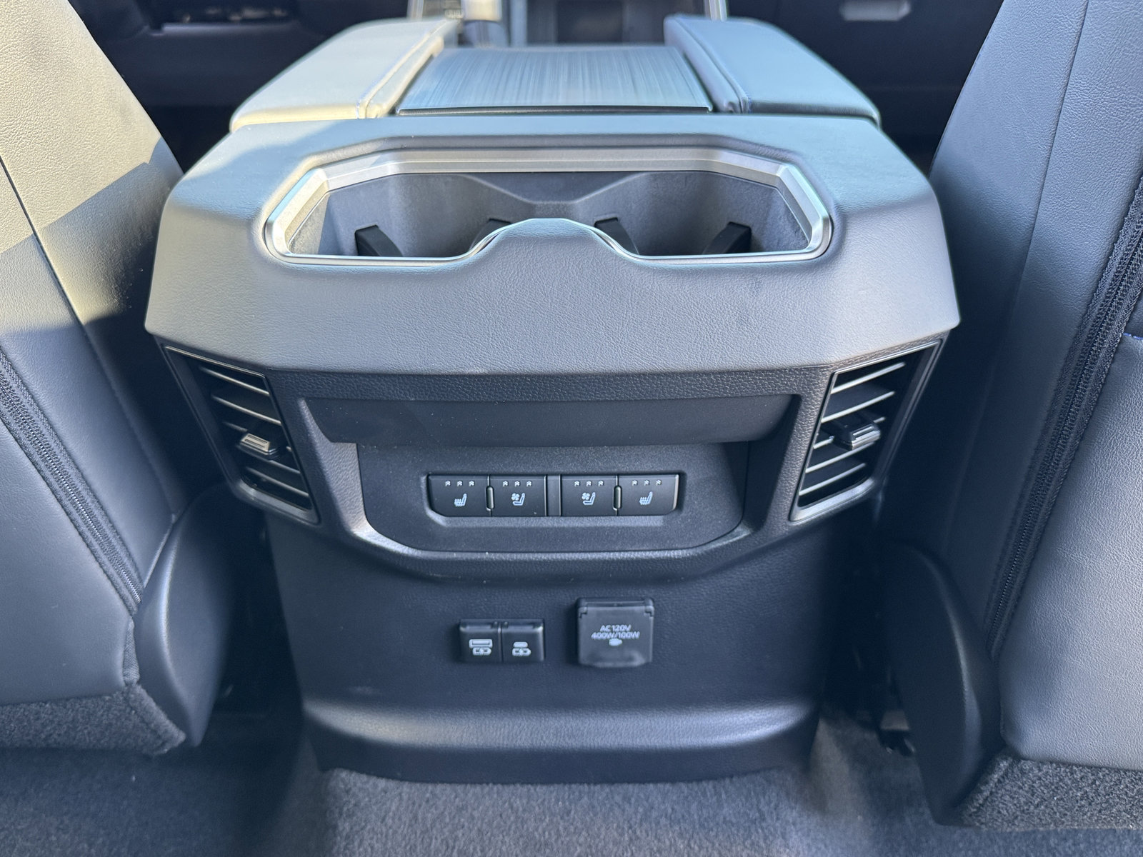 New 2026 Toyota Tundra Platinum image 7