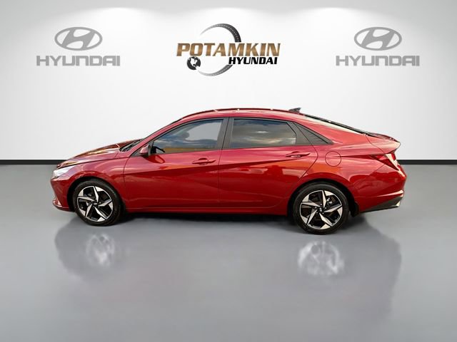 Used 2023 Hyundai Elantra SEL w/ Convenience Package image 8