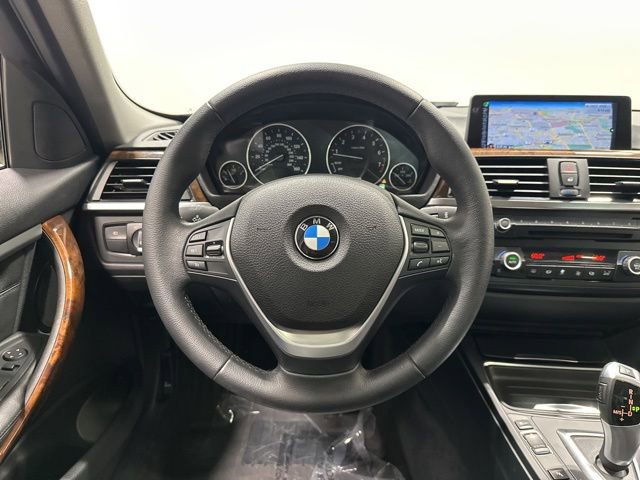 Used 2014 BMW 335i xDrive Sedan AWD/4WD image 17