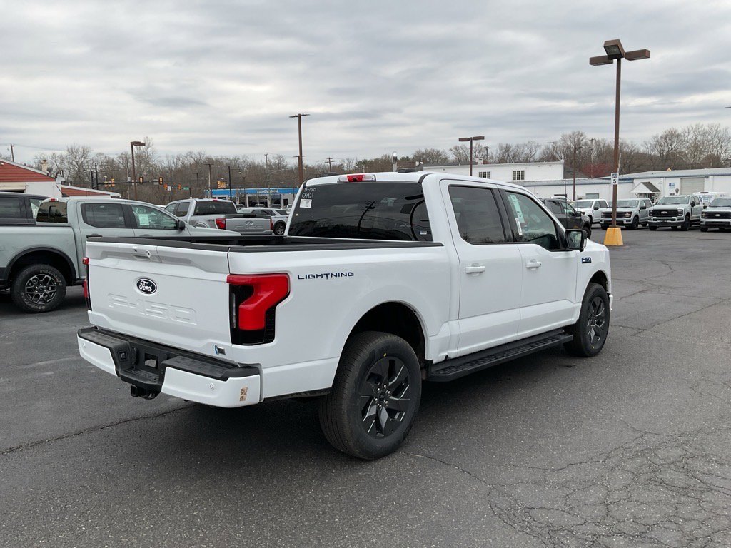 New 2025 Ford F150 Lightning Flash image 7