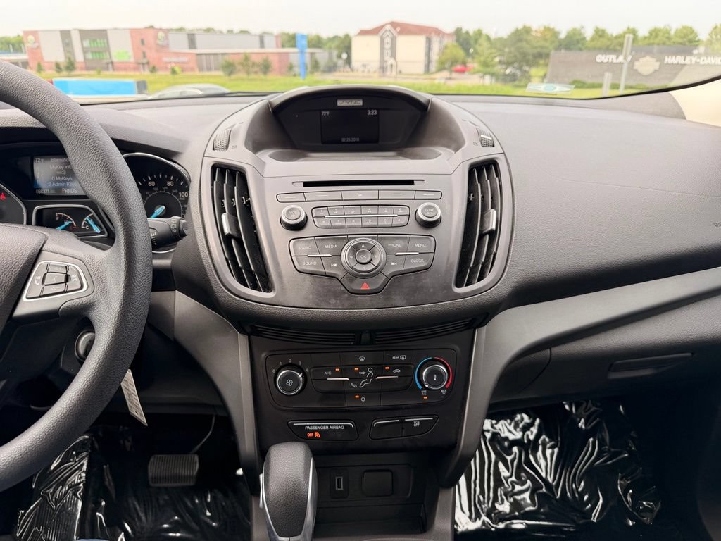 Used 2017 Ford Escape S FWD image 4