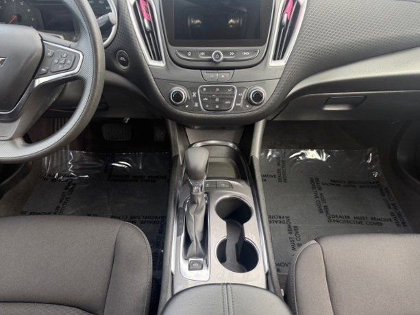 Used 2024 Chevrolet Malibu LT image 28