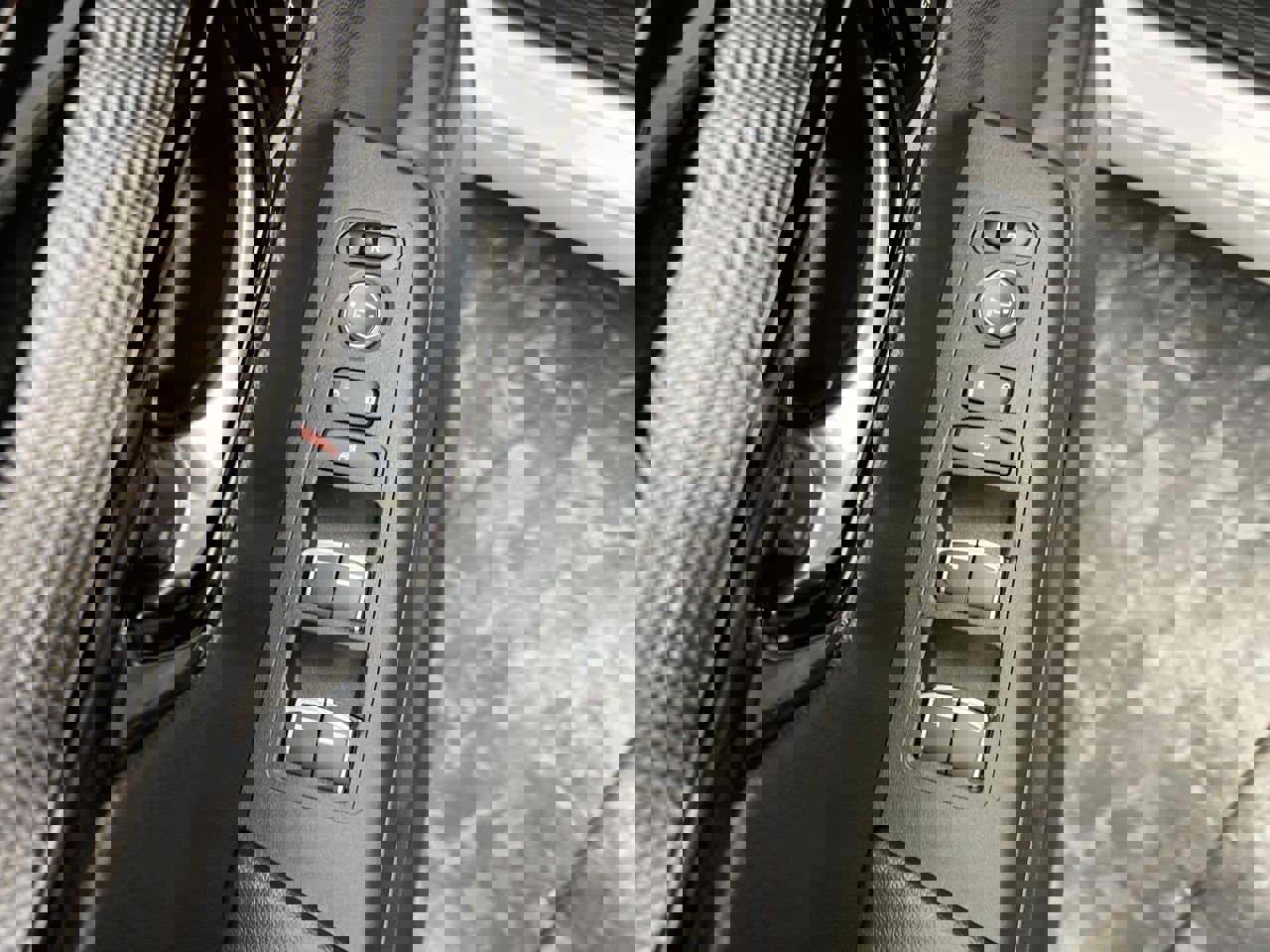 Used 2023 Honda CR-V EX-L image 8