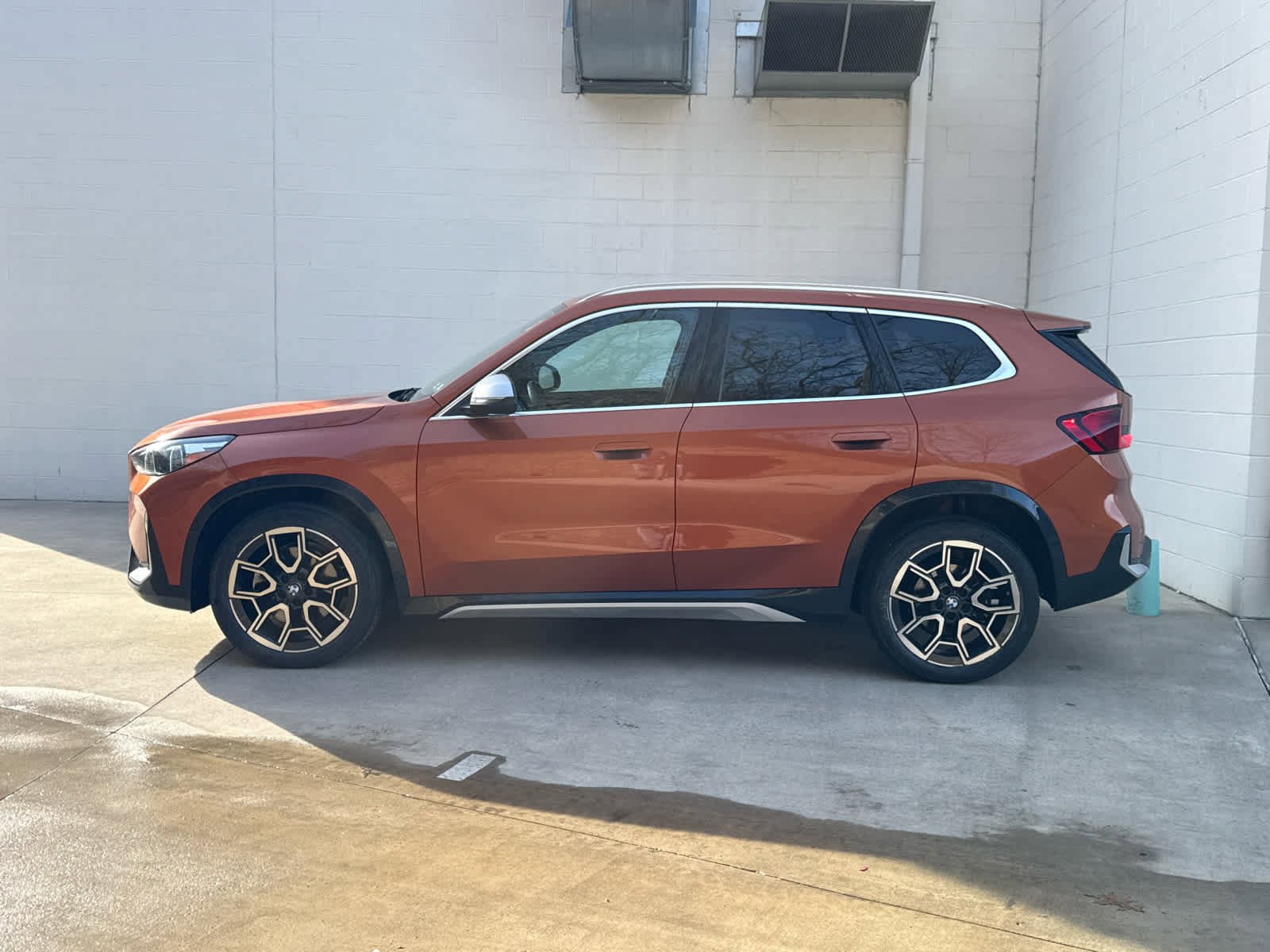 Certified 2024 BMW X1 xDrive28i w/ Convenience Package image 5