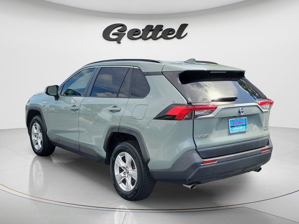 Used 2020 Toyota RAV4 XLE AWD/4WD image 8