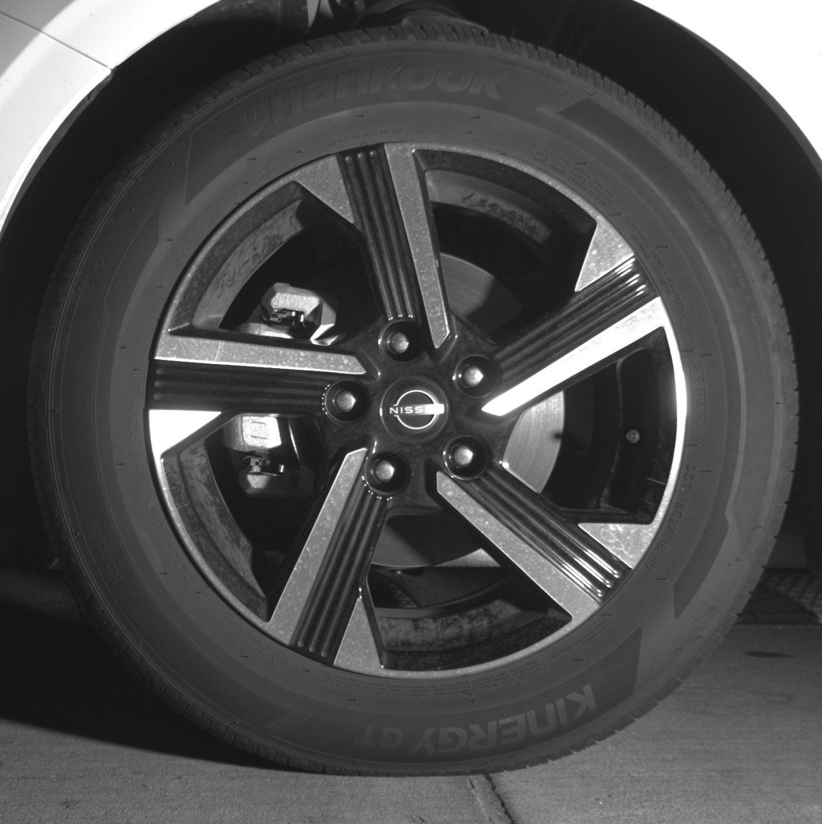 Used 2025 Nissan Sentra SV image 12