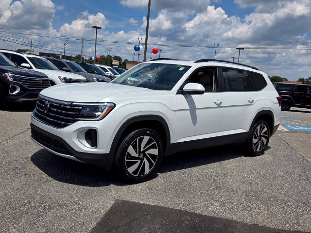 New 2026 Volkswagen Atlas SE FWD image 3