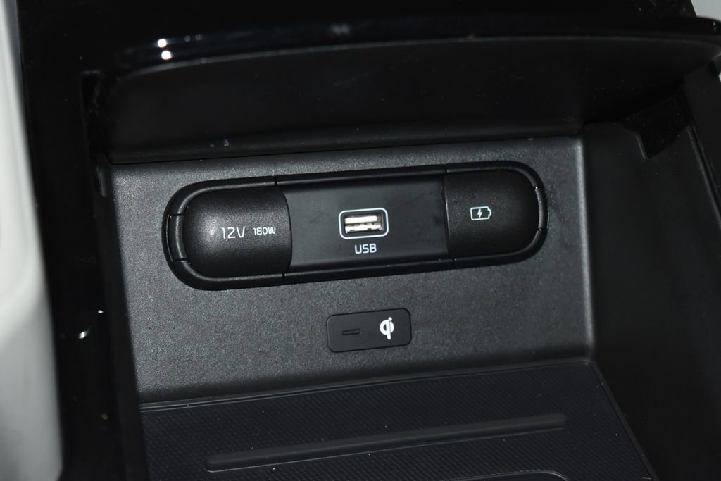 Used 2022 Kia Telluride S image 16