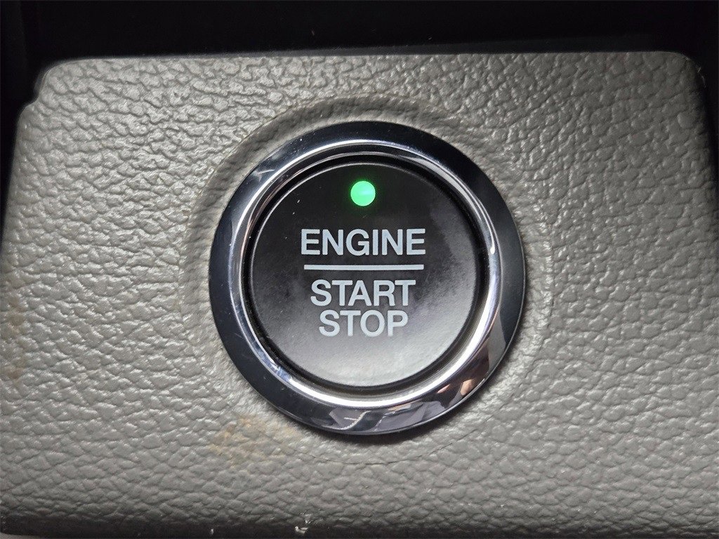 Used 2020 Ford F150 Lariat image 19