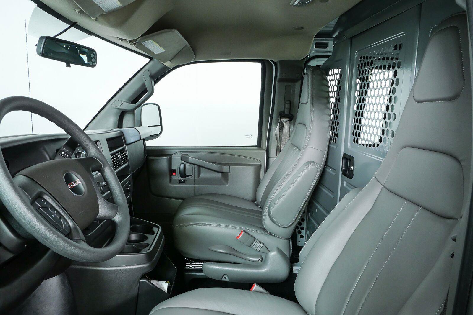 New 2025 GMC Savana 2500 w/ Driver Convenience Package RWD image 5