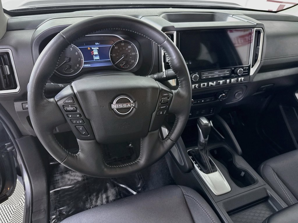 Certified 2025 Nissan Frontier SV w/ SV Convenience Package AWD/4WD image 3