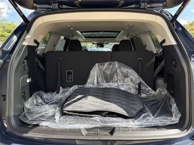 New 2025 Subaru Ascent Bronze Edition image 18
