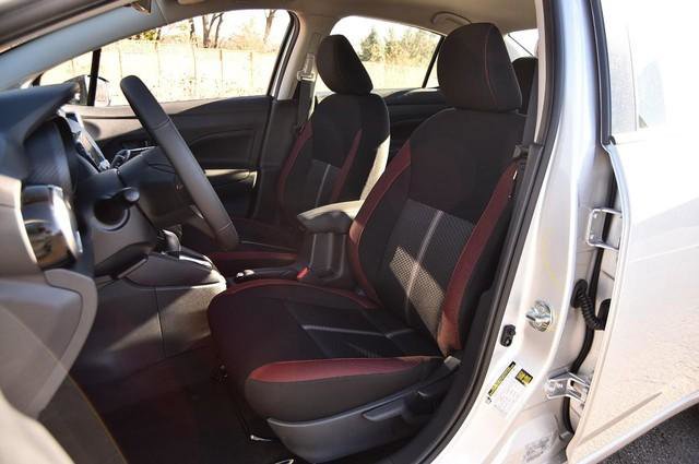 New 2025 Nissan Versa SR w/ Trunk Package FWD image 18
