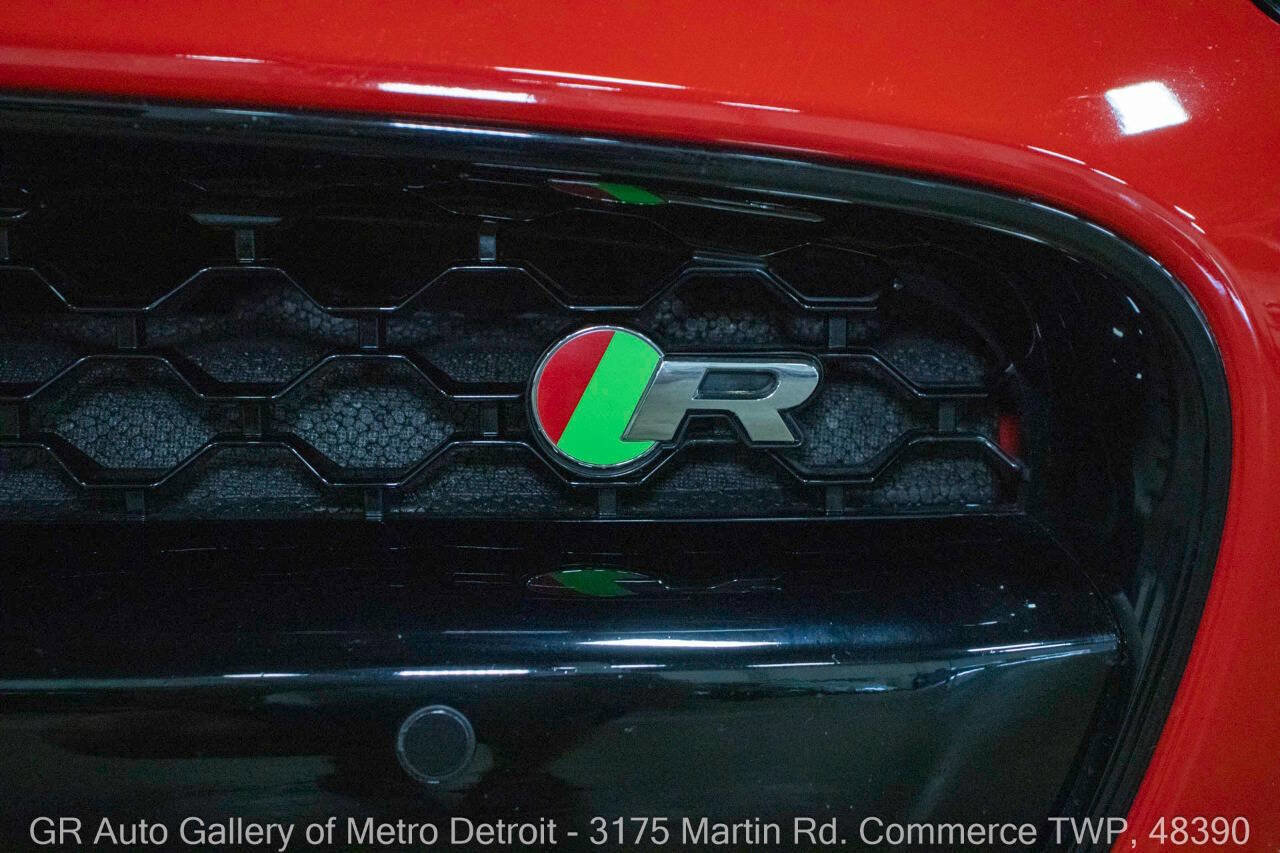 Used 2020 Jaguar F-TYPE R image 26