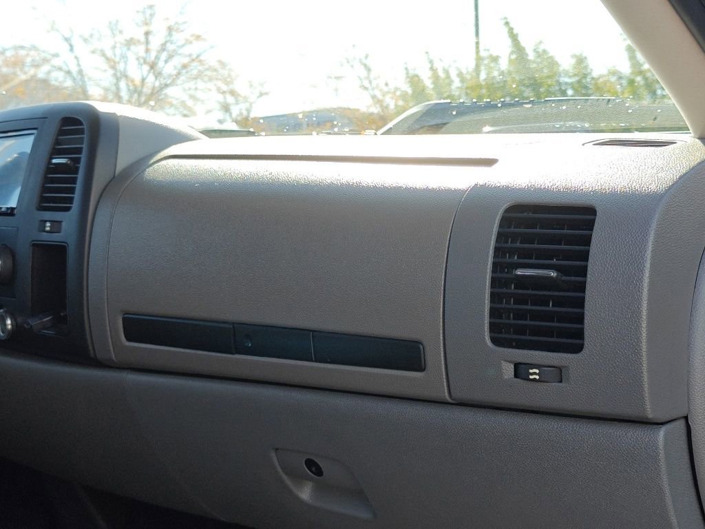 Used 2013 Chevrolet Silverado 1500 W/T image 27