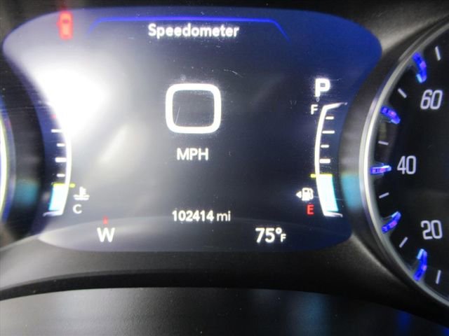 Used 2017 Chrysler Pacifica Limited FWD image 24