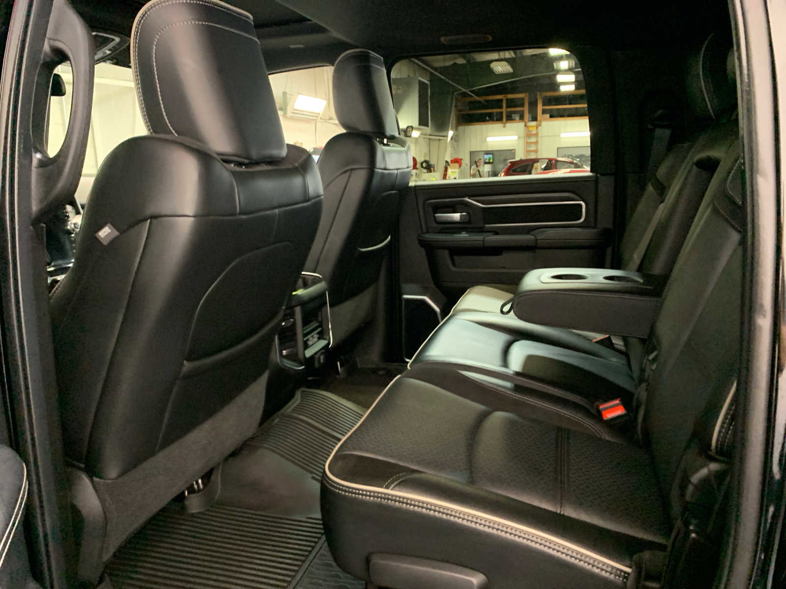 Used 2024 RAM 2500 Laramie w/ Night Edition image 12