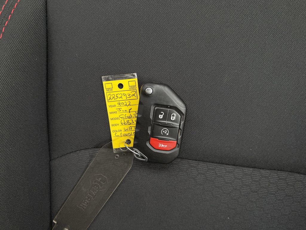 Used 2022 Jeep Gladiator Rubicon w/ Cold Weather Group image 28