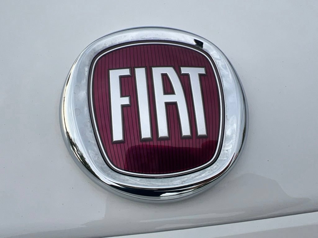 Used 2018 FIAT 124 Spider Classica w/ Technology Group RWD image 16