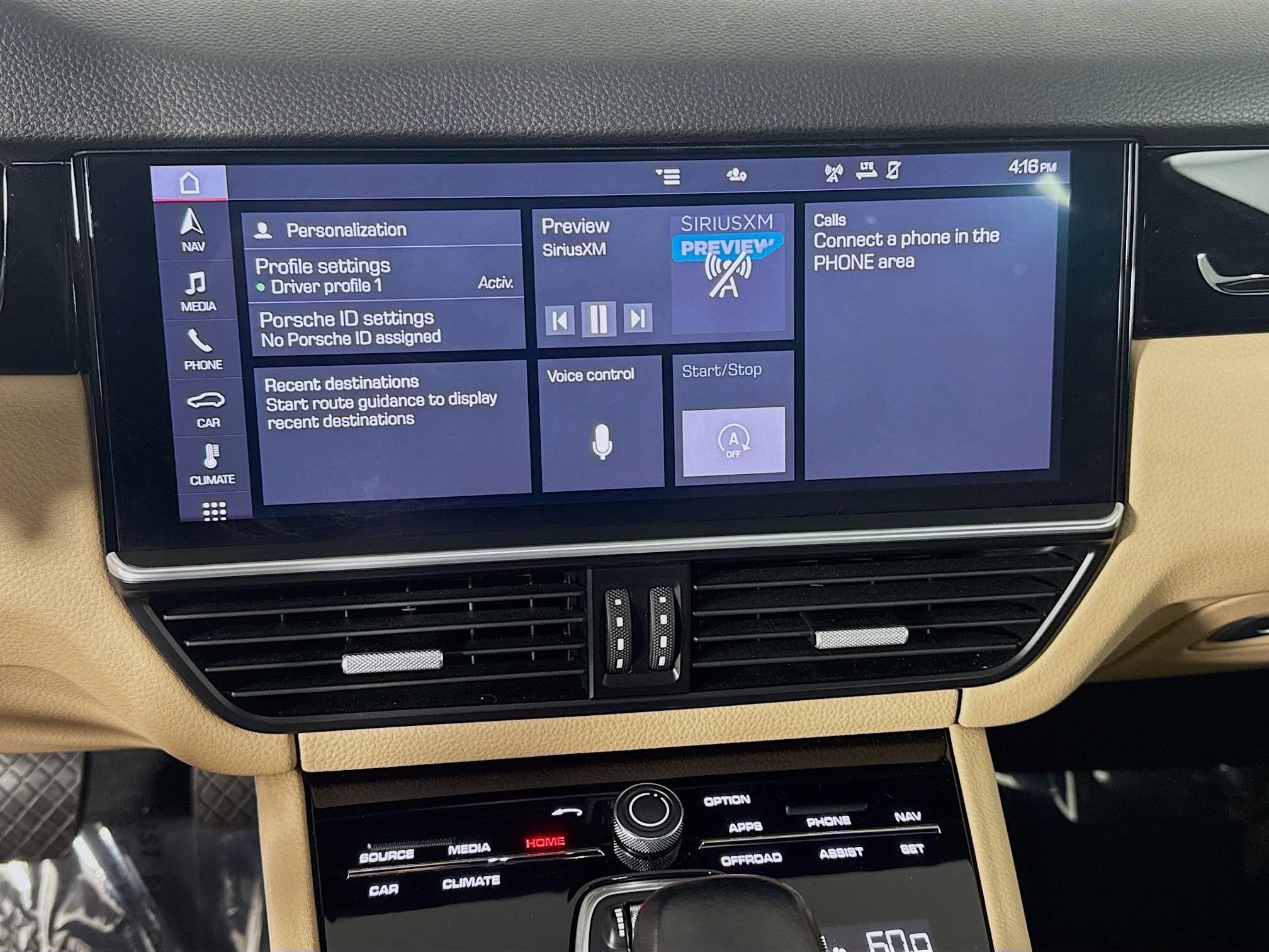 Used 2020 Porsche Cayenne image 16