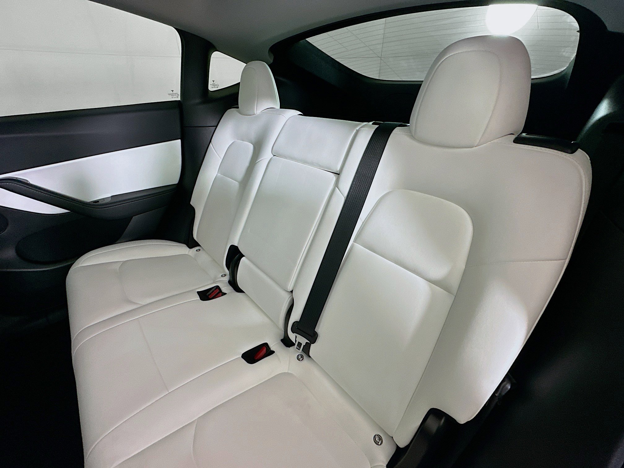 Used 2021 Tesla Model Y Long Range image 27