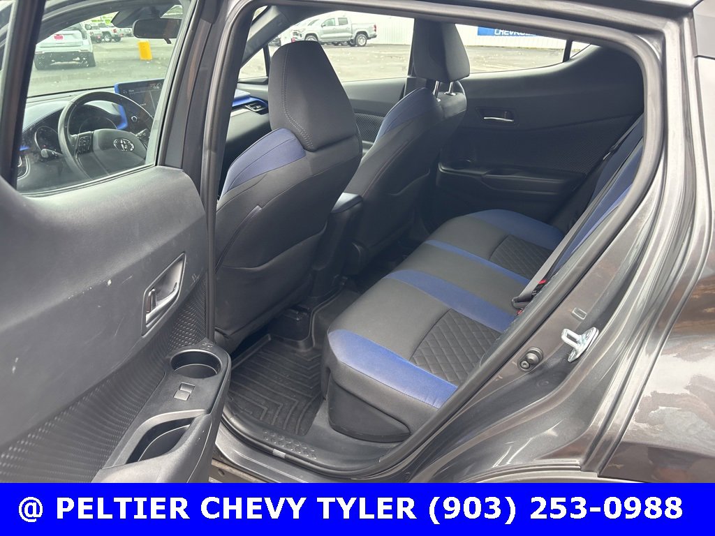 Used 2022 Toyota C-HR XLE image 17
