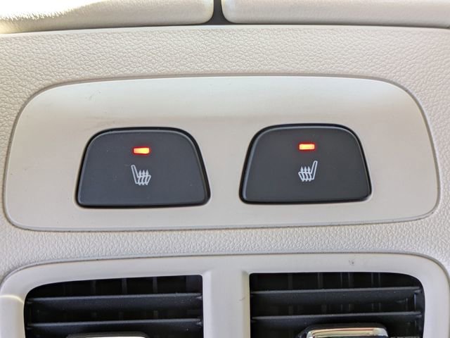 Used 2023 Buick Envision Avenir image 16