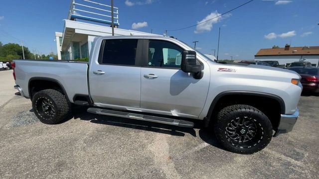 Used 2020 Chevrolet Silverado 2500 LT w/ All Star Edition AWD/4WD image 3