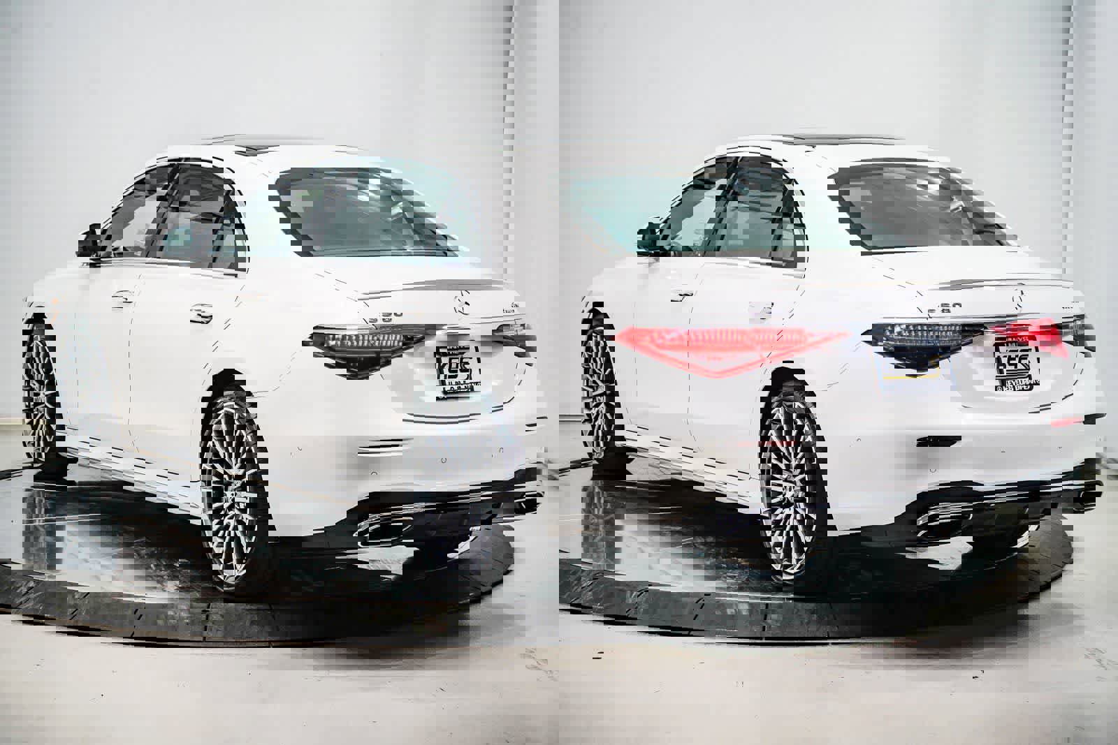 Certified 2022 Mercedes-Benz S 580 4MATIC Sedan image 2