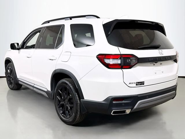 Used 2025 Honda Pilot Elite image 6
