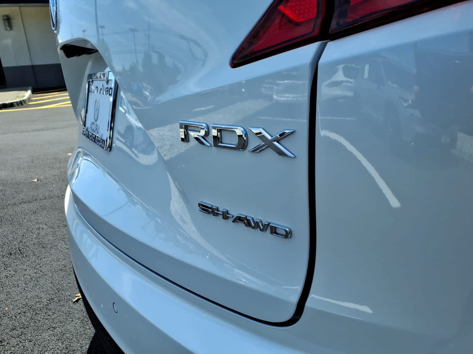 Certified 2025 Acura RDX w/ Technology Package AWD/4WD image 9