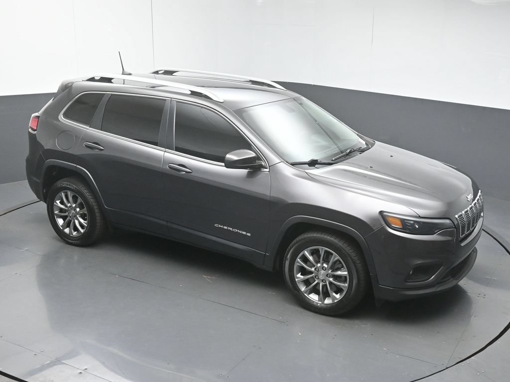 Used 2019 Jeep Cherokee Latitude Plus w/ Comfort/Convenience Group FWD image 38