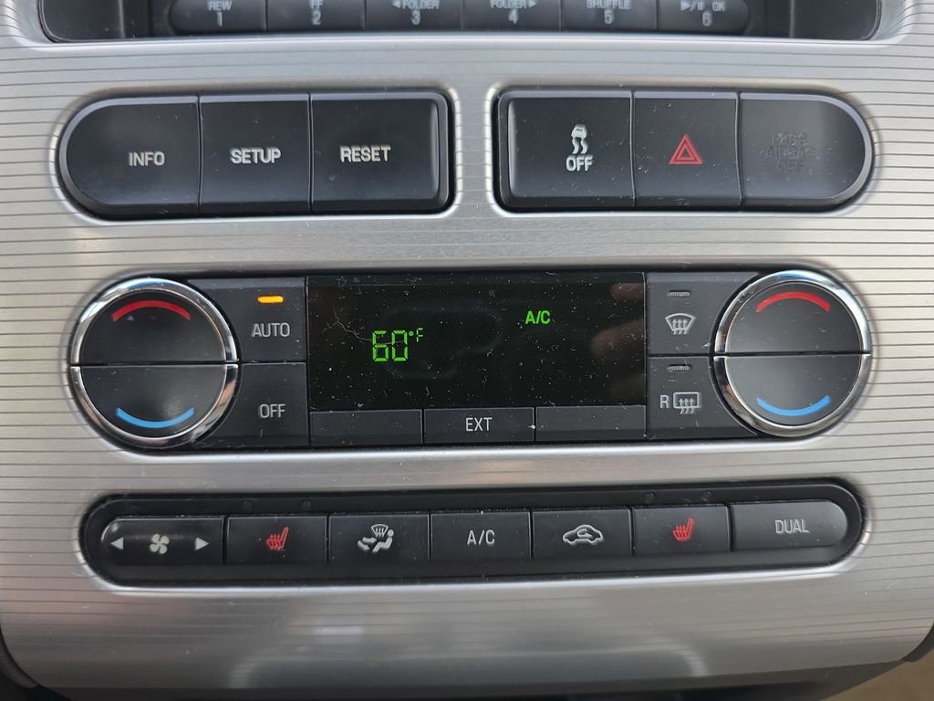 Used 2010 Ford Edge SEL FWD image 24