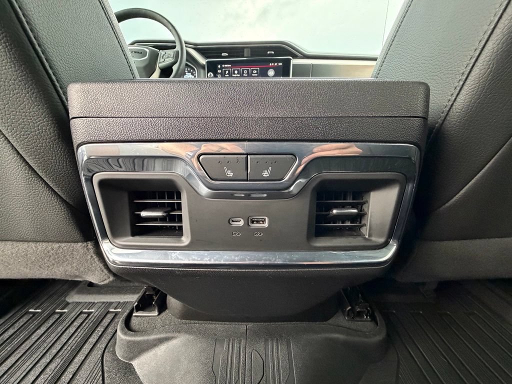 Used 2024 GMC Sierra 1500 Denali w/ Denali Reserve Package AWD/4WD image 8